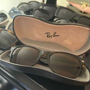 Ray bans brown tortoise wayfarer